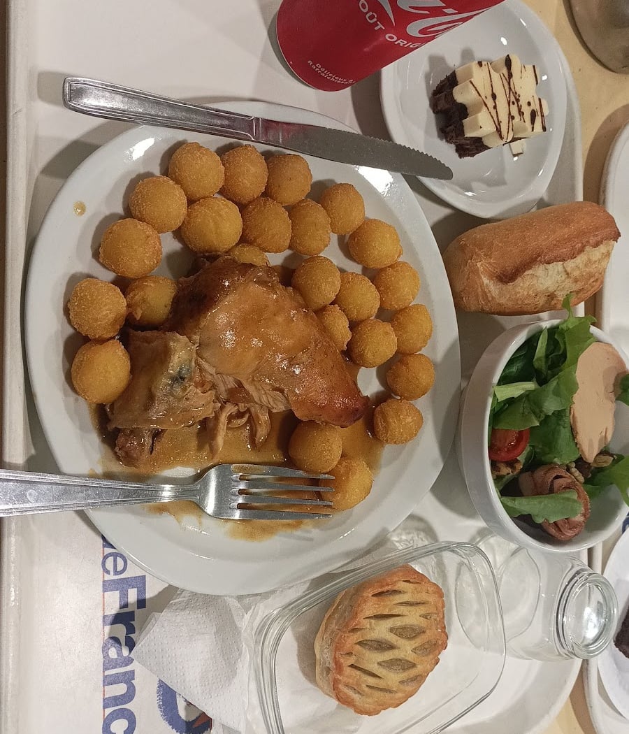 Cantine du Lycée Jean Macé 2